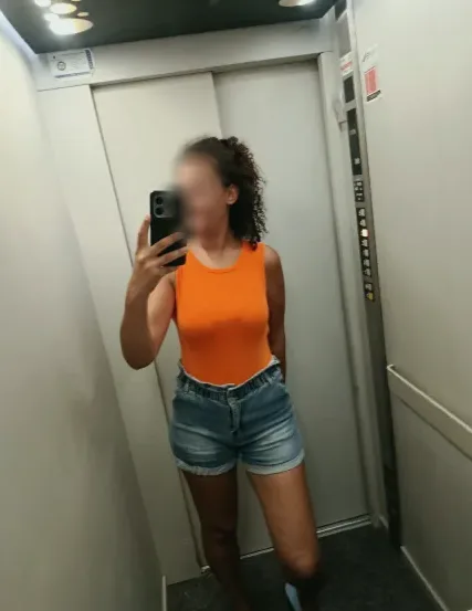 Barbara, 33