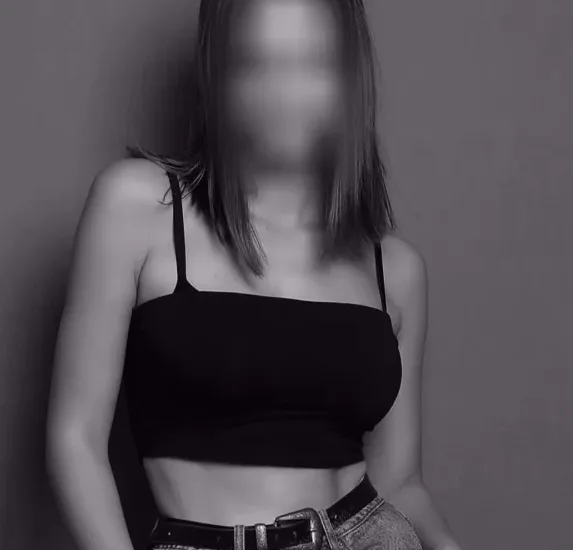 Christina, 31