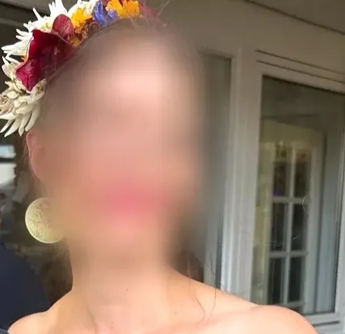 Christina, 40