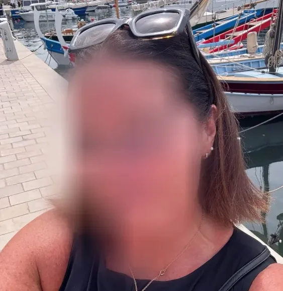 Cornelia, 32