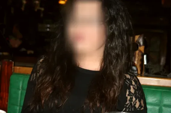 Dragana, 24