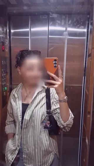 Esra, 21