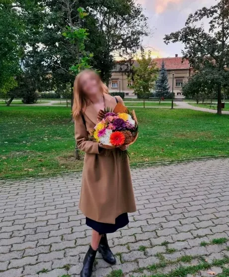 Melanie, 35