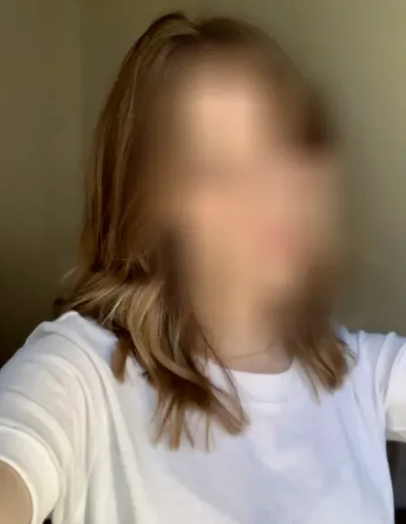 Paula, 28
