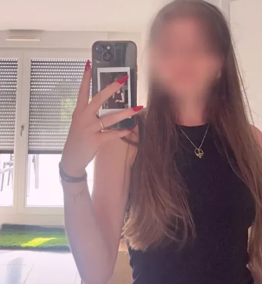 Petra, 27